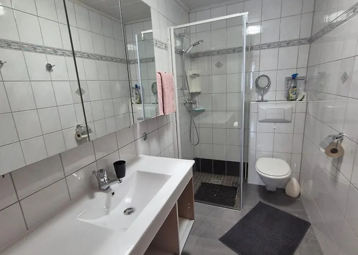 Oranhof * וולדן אם וורתרסי